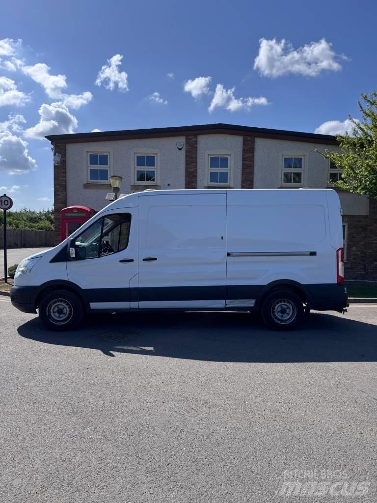 Ford Transit 350 Busy / Vany