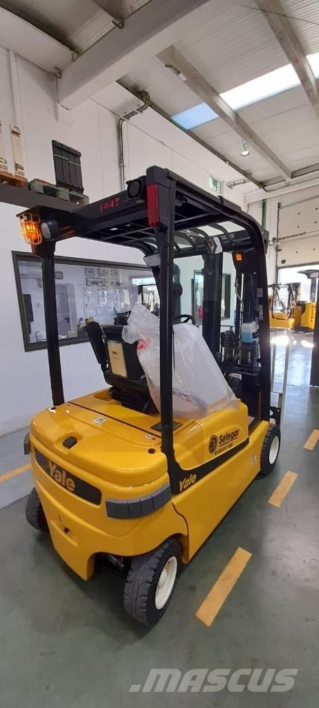 Yale ERP 18 VF LWB Wózki elektryczne