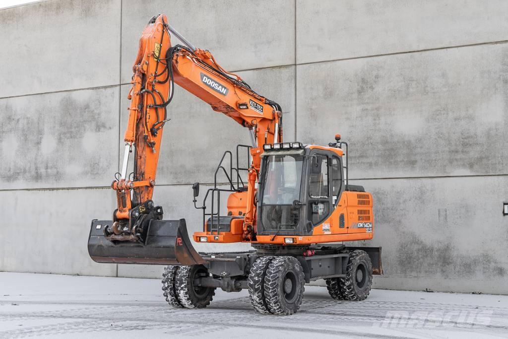 Doosan DX 140 W-3 Koparki kołowe