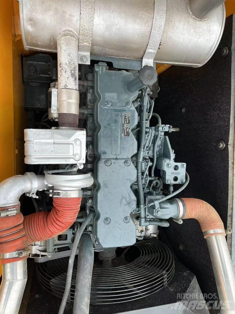 Hyundai R220LC-9S Koparki gąsienicowe