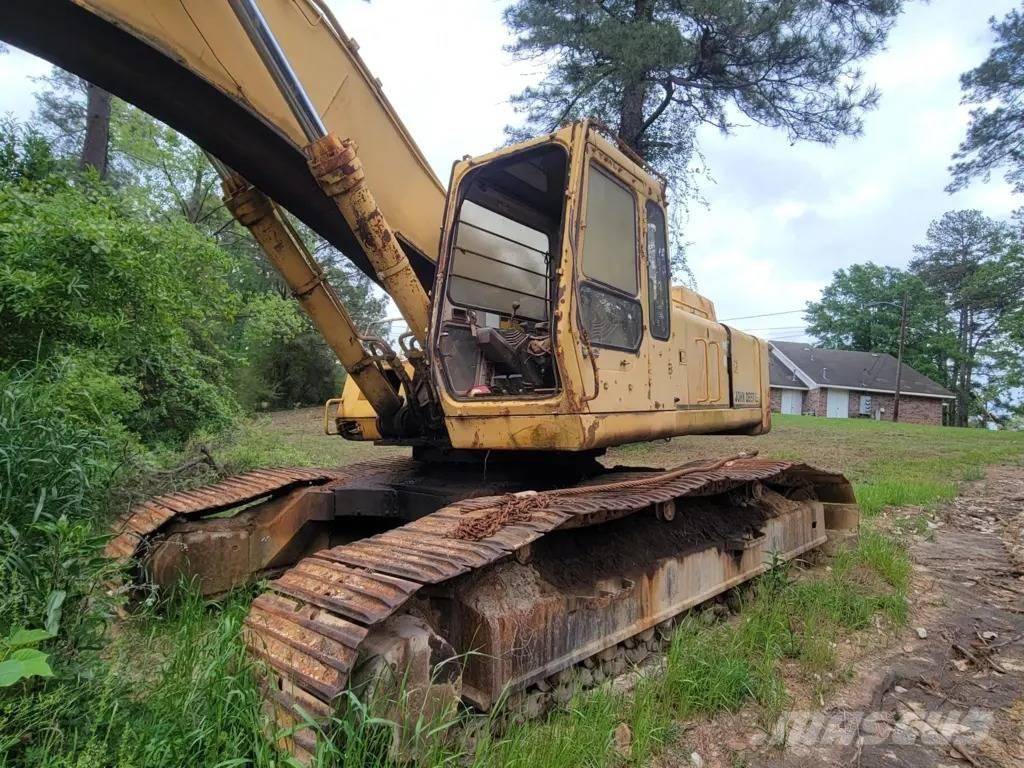 John Deere 992D Koparki gąsienicowe