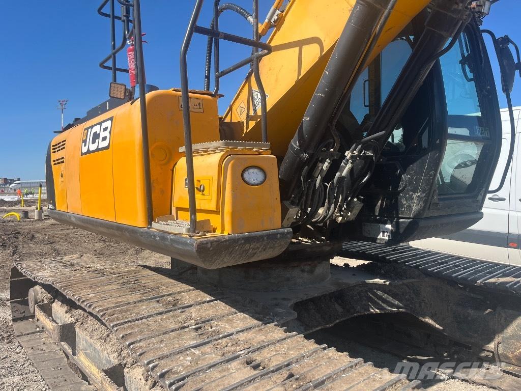 JCB JS 220 LC Koparki gąsienicowe