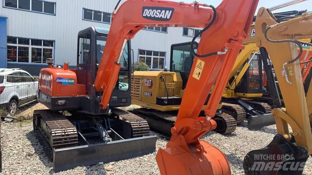 Doosan DH 55-V Minikoparki