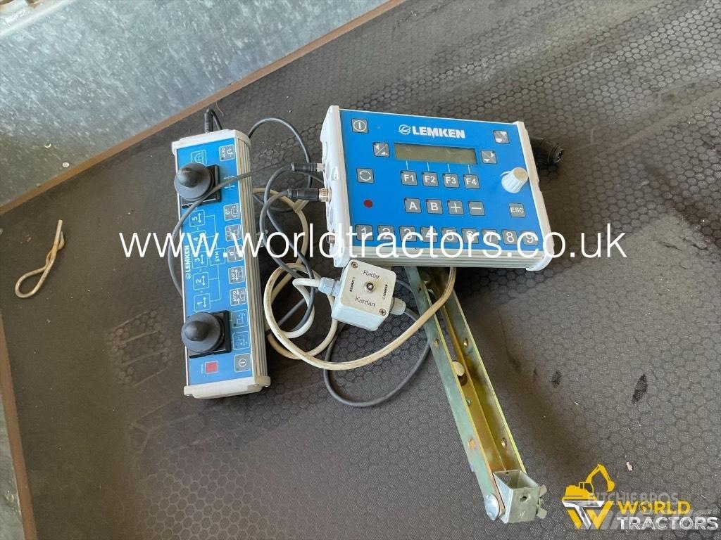Lemken Sirius 10 Zamontowane opryskiwacze