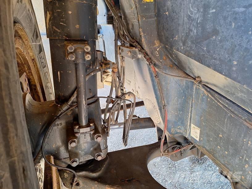 Komatsu HD605-7EO Wozidła sztywnoramowe