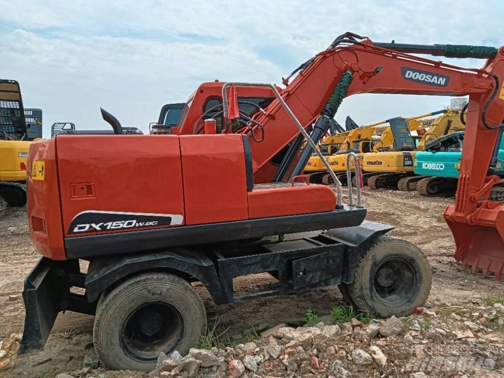 Doosan DH 150 W-7 Koparki gąsienicowe