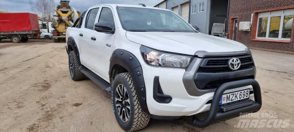 Toyota Hilux Pick-upy / Pojazdy z otwieranymi burtami