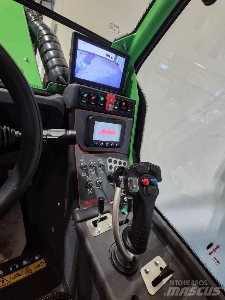 Avant 640 Ładowarki burtowe