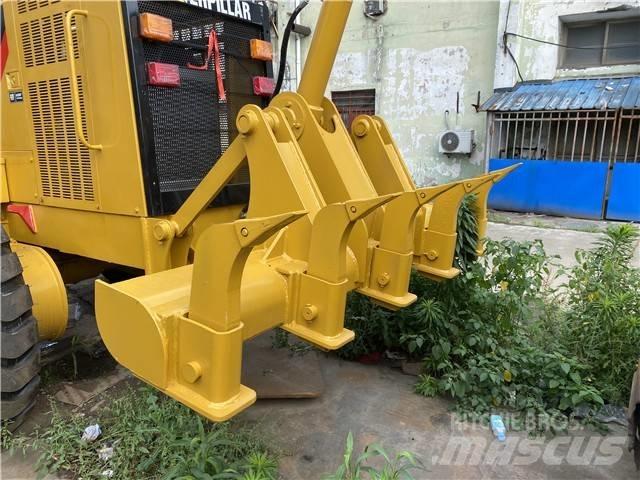 CAT 140 H Równiarki