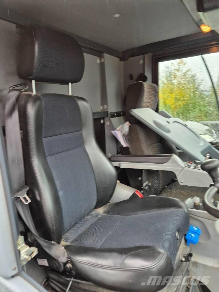 Hako Citymaster 2200 Zamiatarki - Zgarniarki - Odśnieżarki
