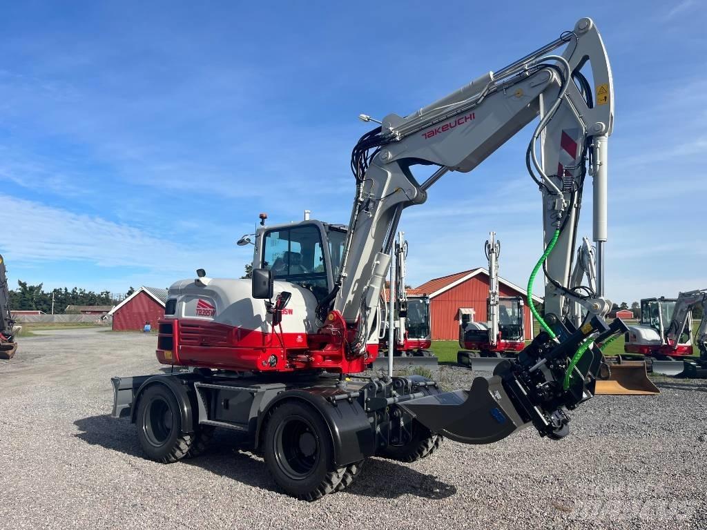 Takeuchi TB 395 W Koparki kołowe