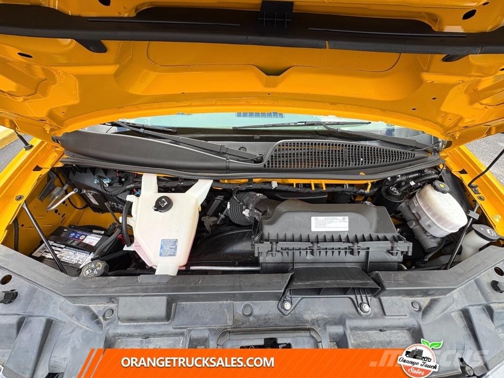 GMC Savana G3500 Busy / Vany