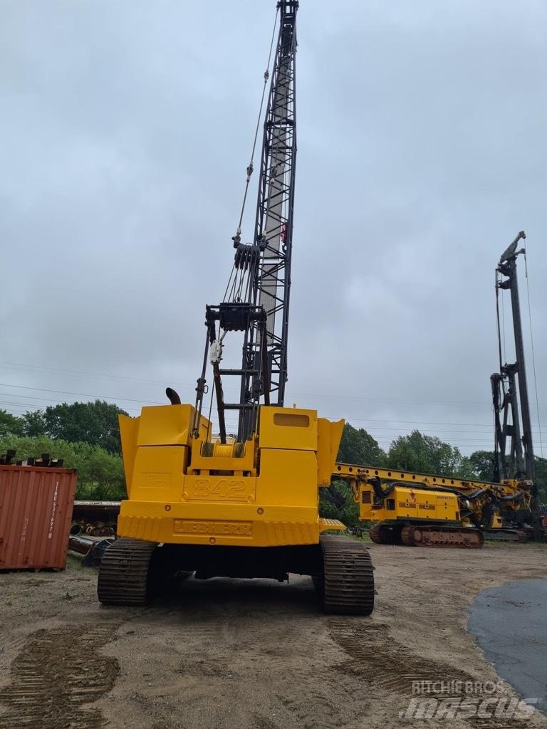 Liebherr HS 842 HD Żurawie gąsienicowe
