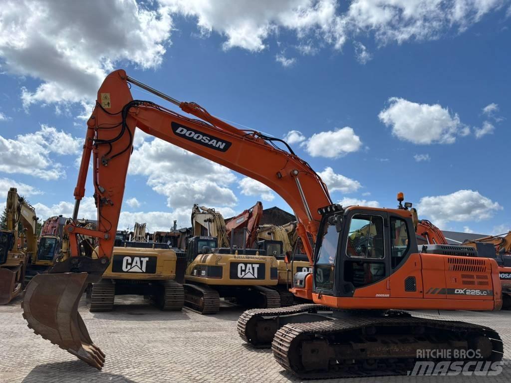 Doosan DX 225 LC-3 Koparki gąsienicowe