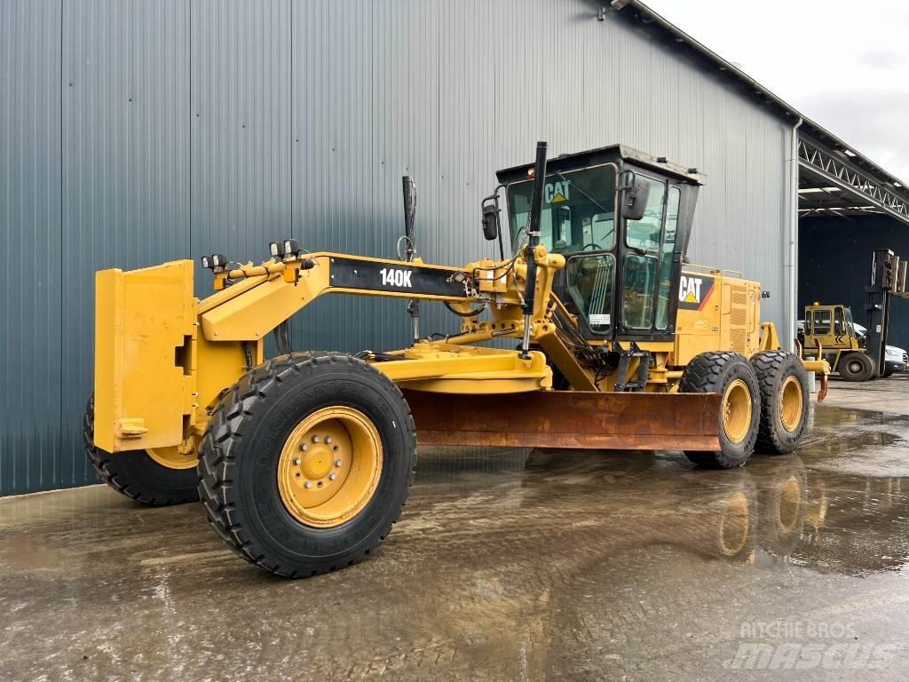 CAT 140K Równiarki