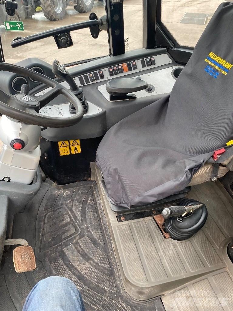 JCB TM 220 Ładowarki rolnicze