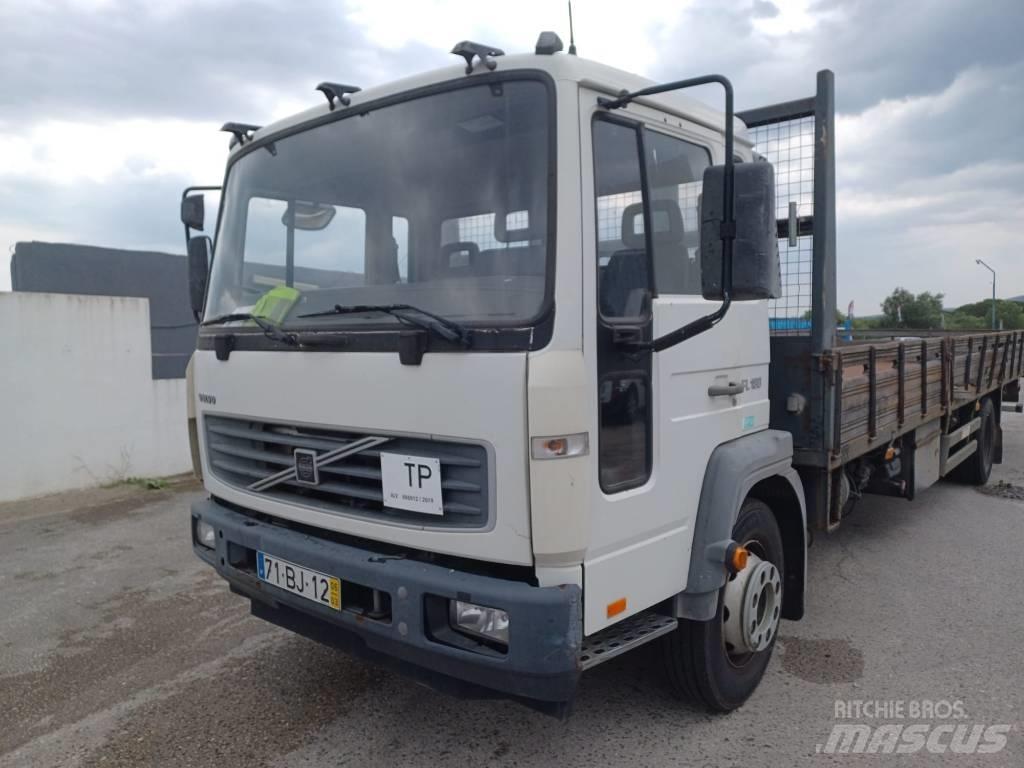 Volvo FL6 180 Ciężarówki typu Platforma / Skrzynia