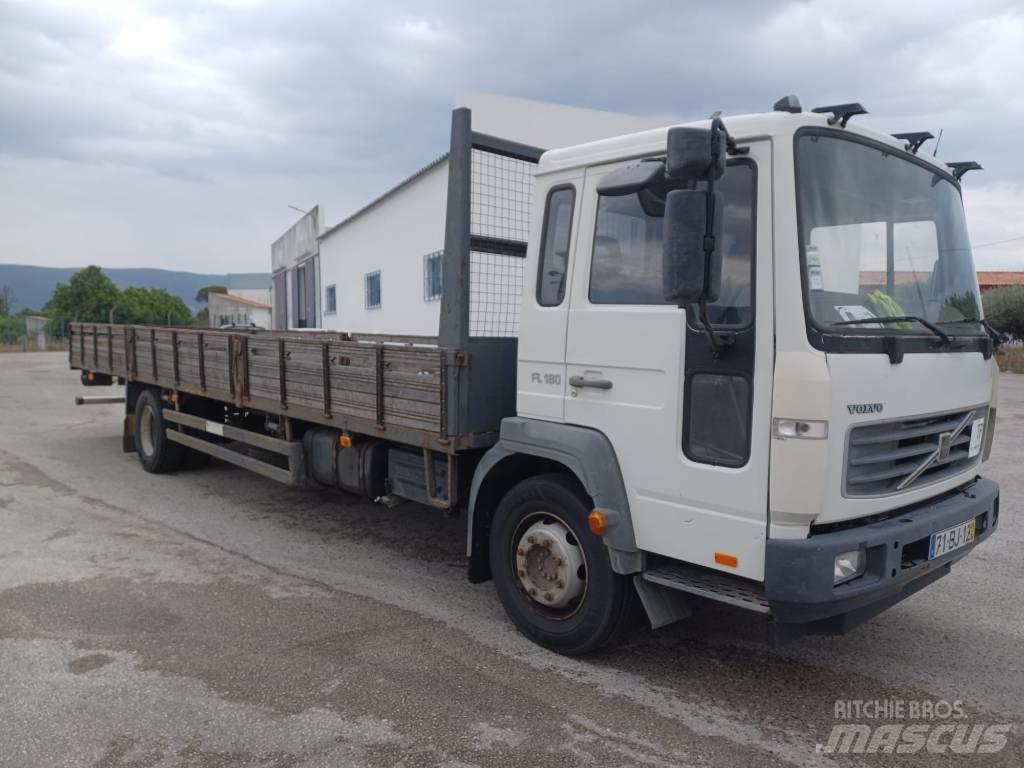 Volvo FL6 180 Ciężarówki typu Platforma / Skrzynia