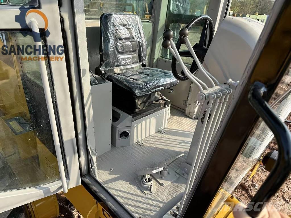 CAT 120 H Równiarki