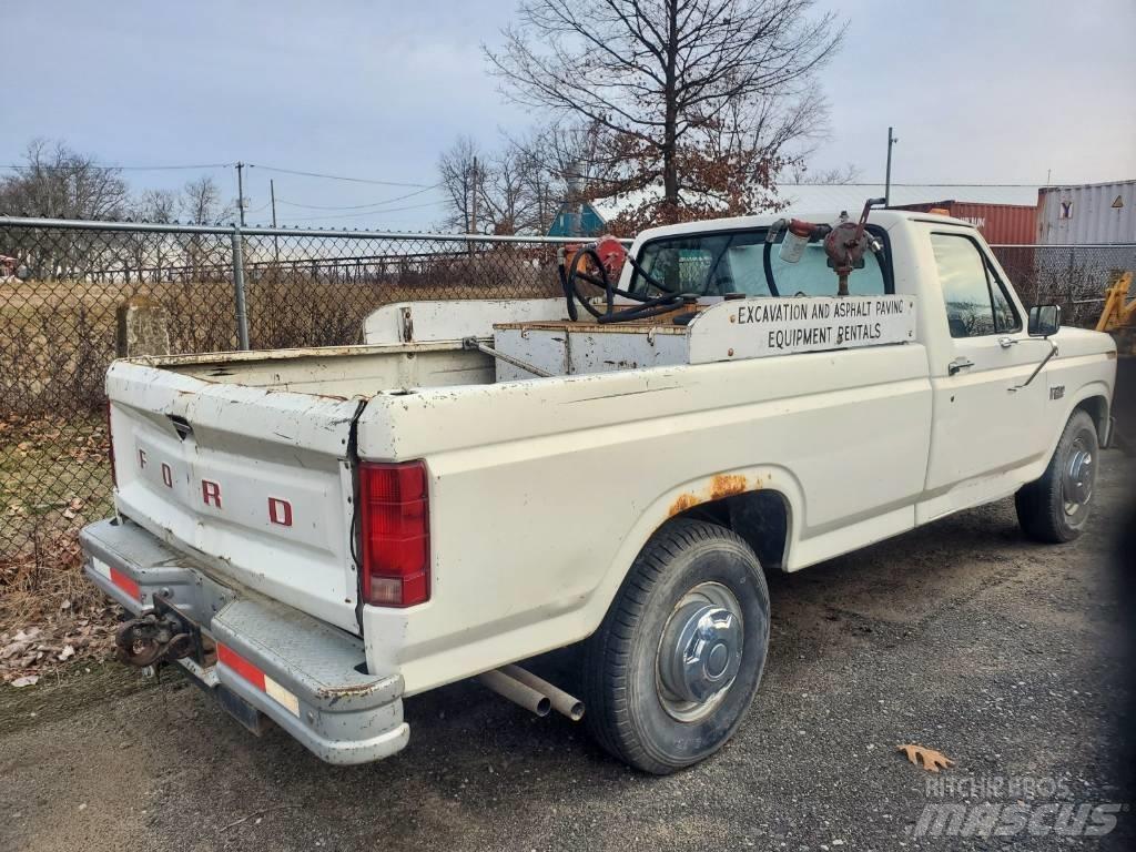 Ford F 250 Pojazdy komunalne