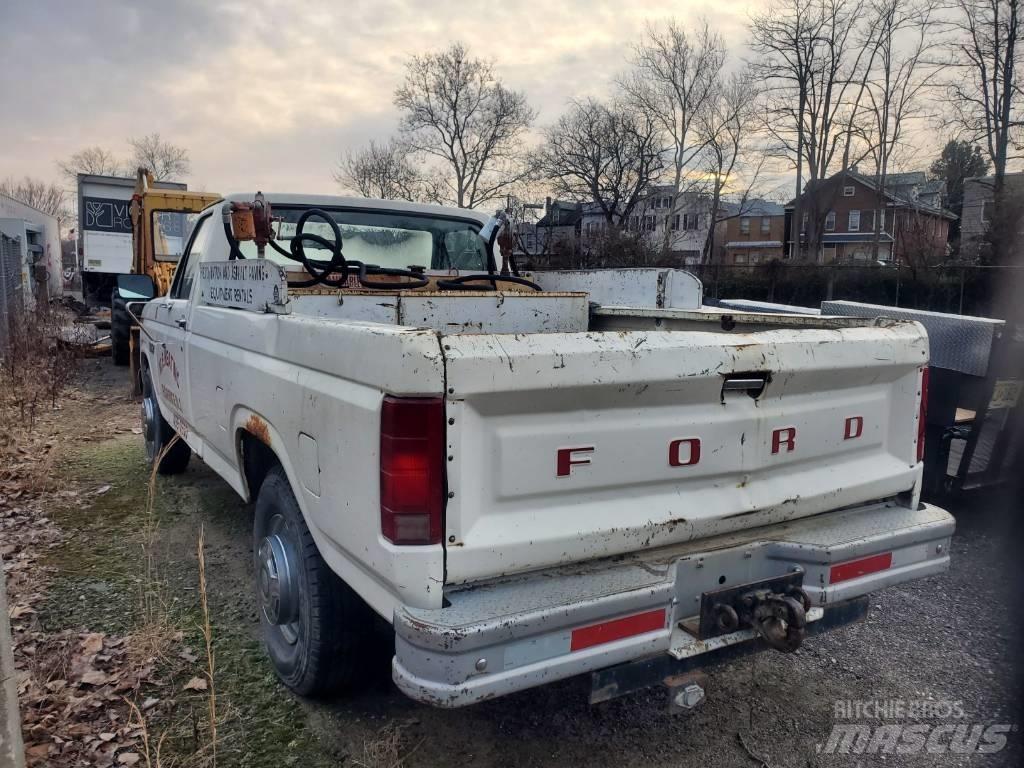 Ford F 250 Pojazdy komunalne