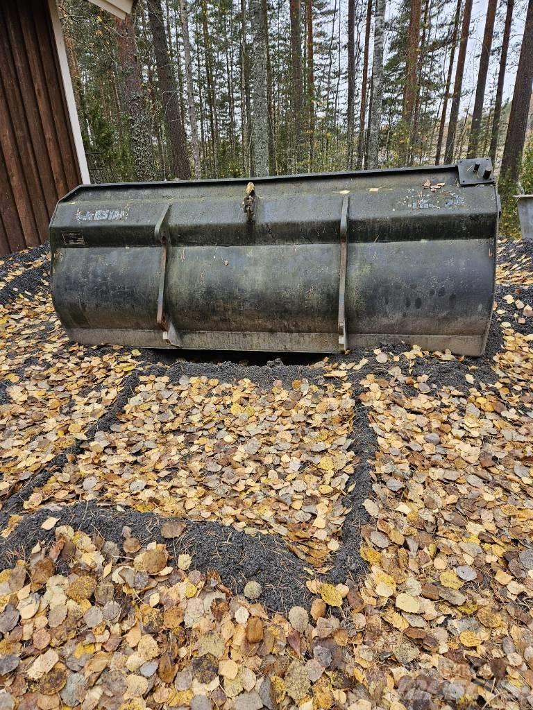 Fiat-Hitachi FB 100 Koparko-ładowarki