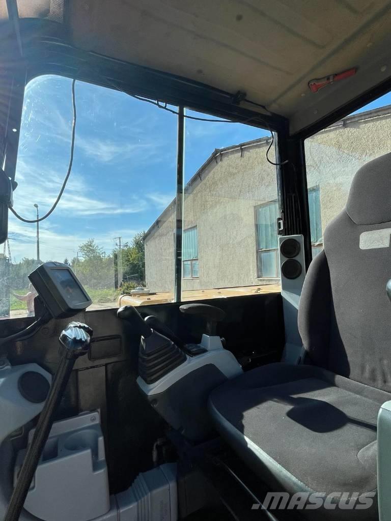 CAT 305.5 E 2 Minikoparki