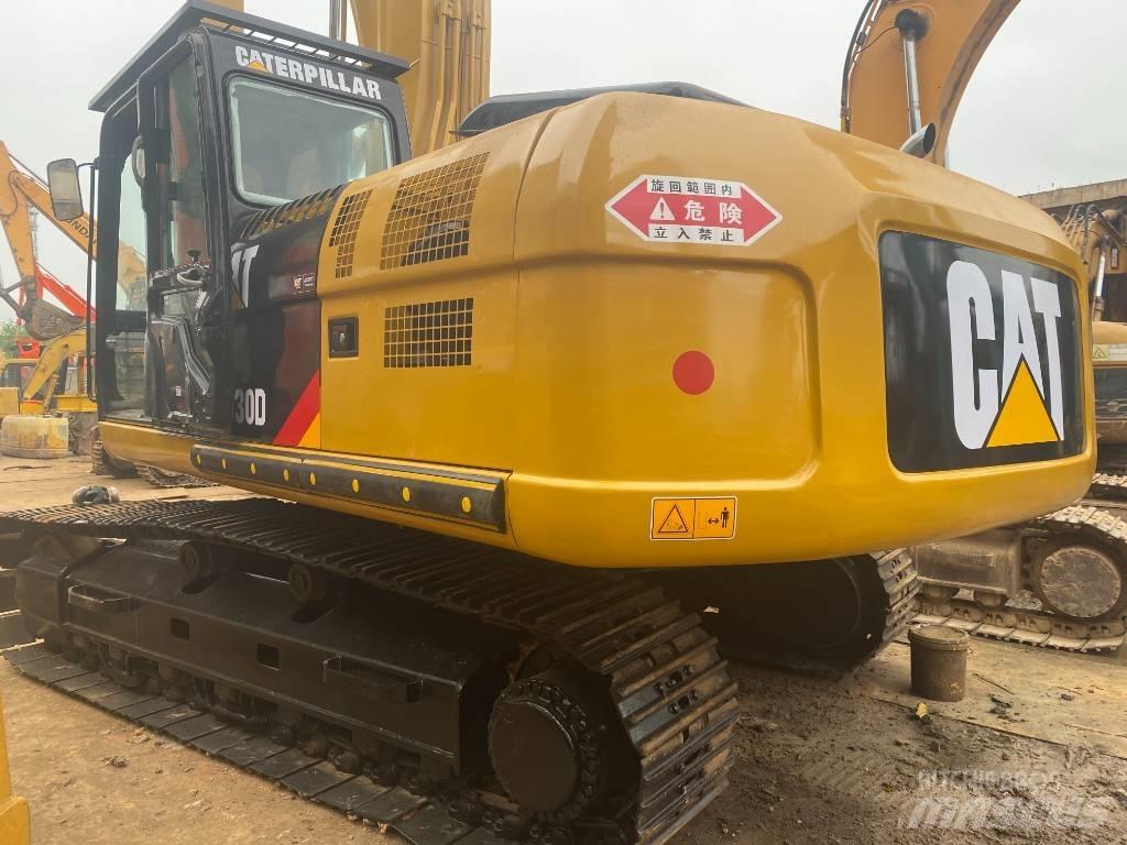CAT 330 D Koparki gąsienicowe