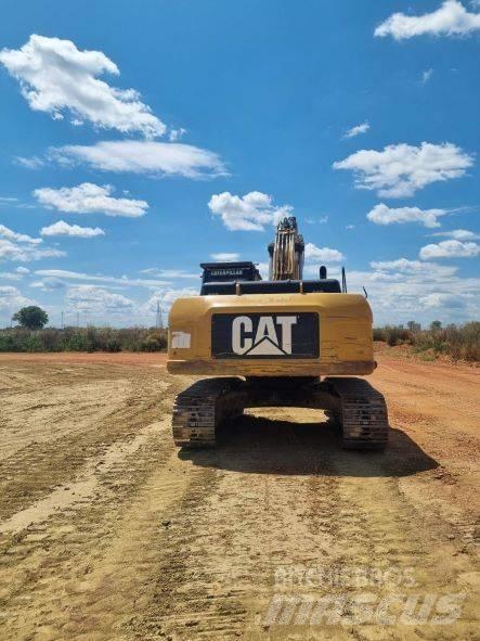 CAT 324 D Koparki gąsienicowe