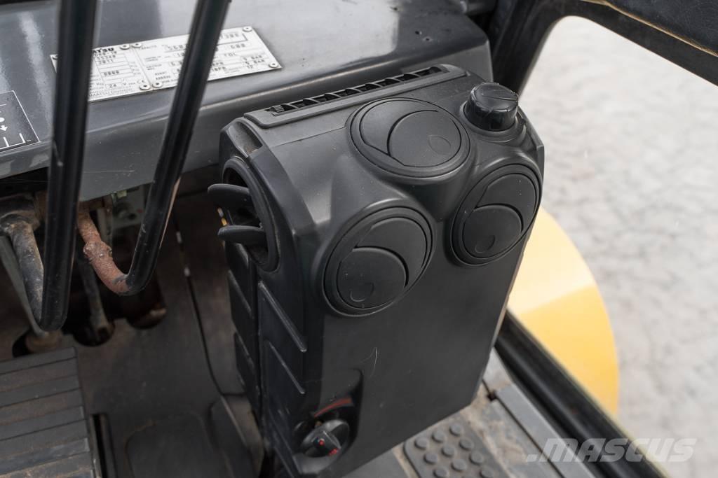 Komatsu FD 80-10 Wózki Diesla