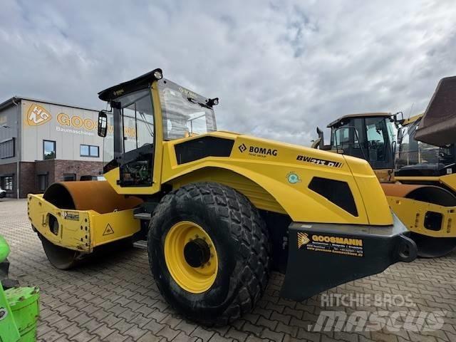 Bomag BW 213 D -5 Walce jednobębnowe