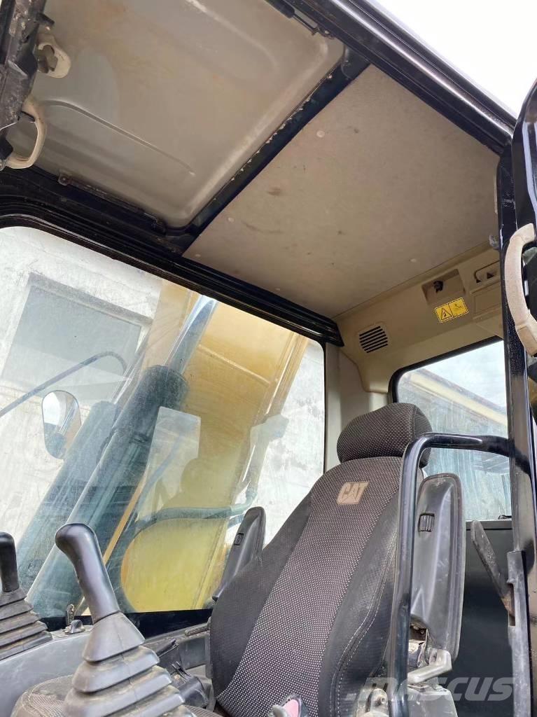CAT 313 D Koparki gąsienicowe