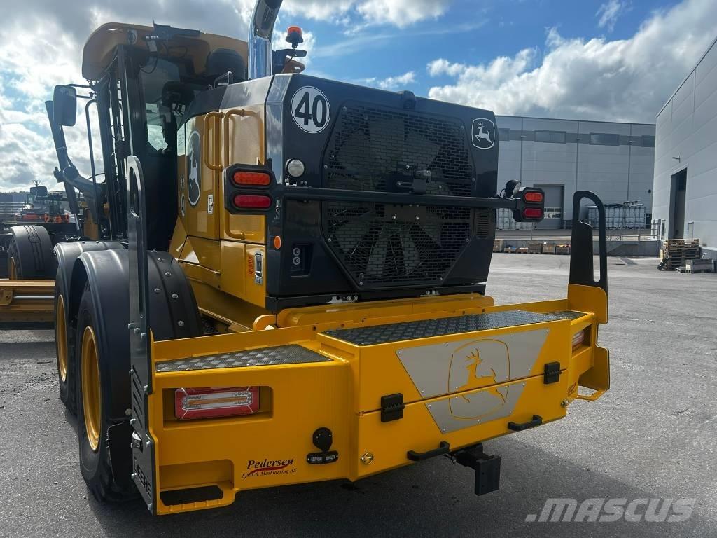 John Deere 672 GP Równiarki