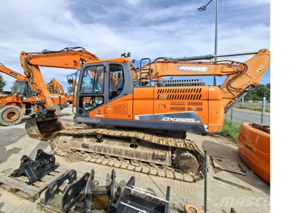 Doosan DX 225 LC-5 Koparki gąsienicowe