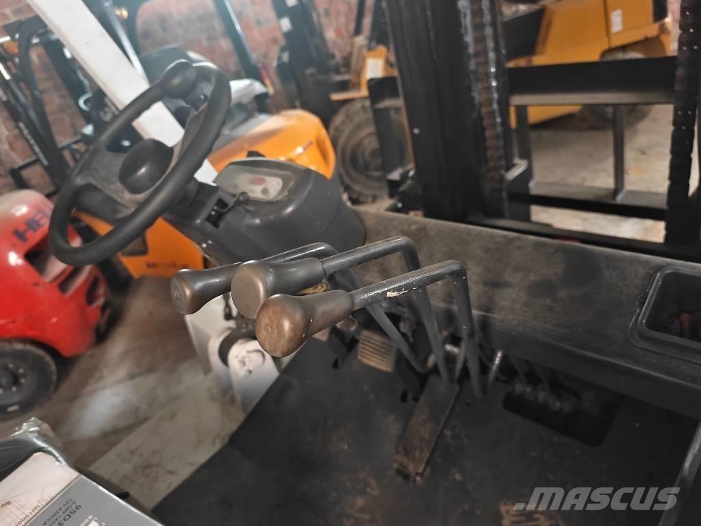 TCM FD 70 Z8 Wózki Diesla