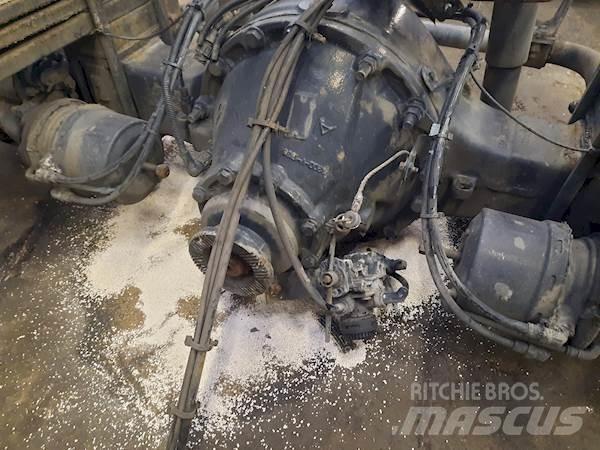 Volvo RS1332SV Mosty, wały i osie