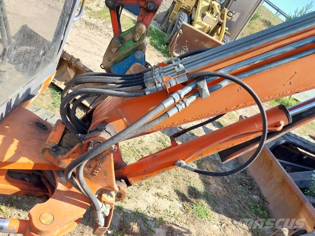 Hitachi EX 30-2 Minikoparki