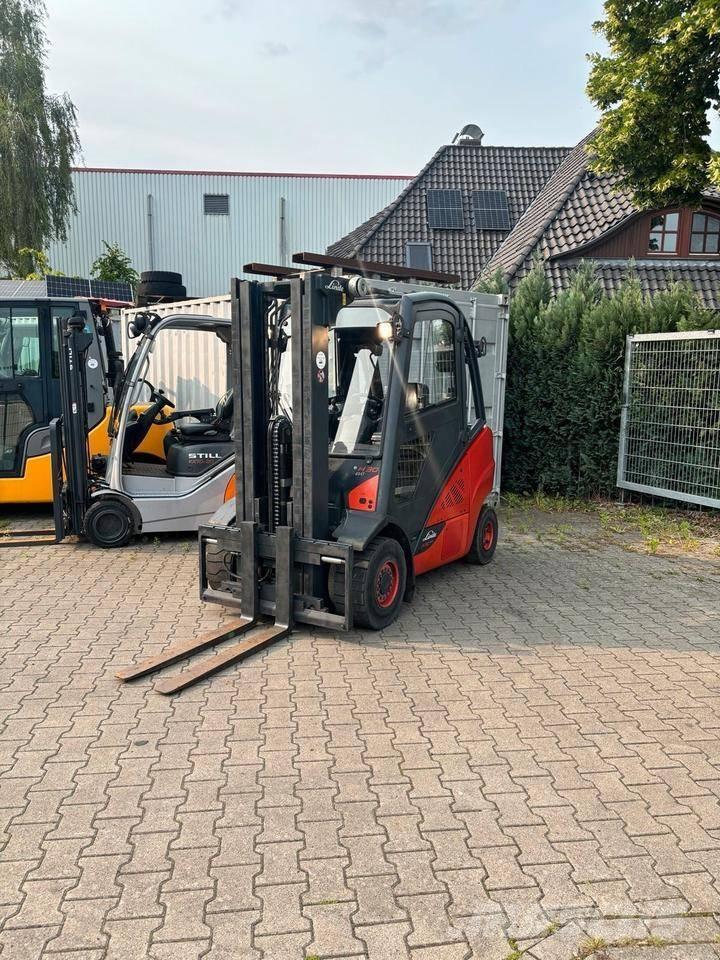 Linde H 30 D Wózki Diesla