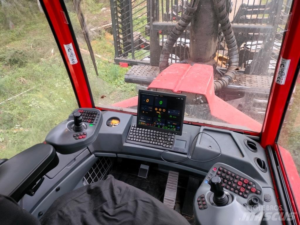 Komatsu 875 Forwardery