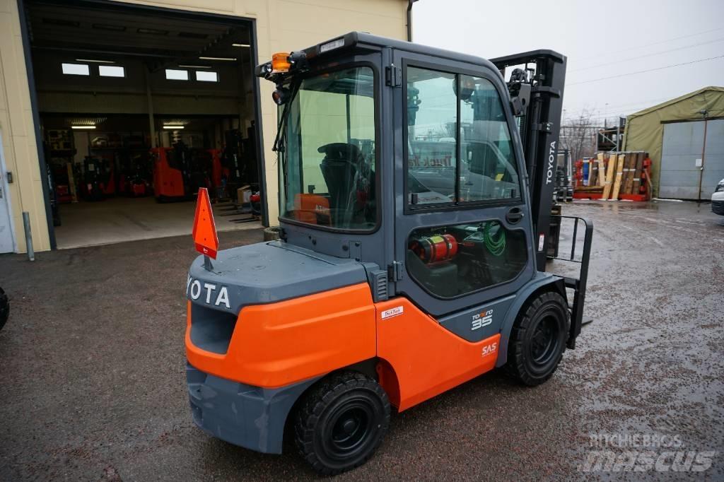 Toyota 52-8FDJF35 Wózki Diesla