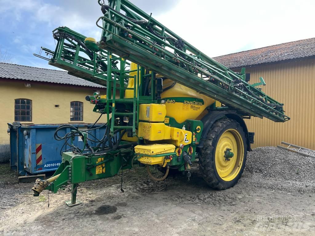John Deere 840 Opryskiwacze zaczepiane