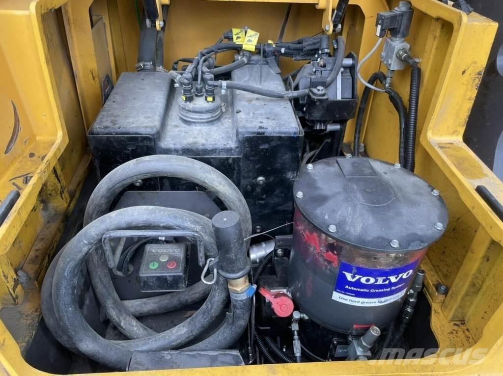 Volvo EC300 E Koparki gąsienicowe