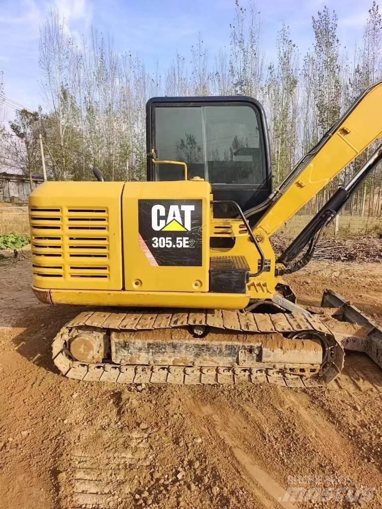 CAT 305.5 E2 Minikoparki