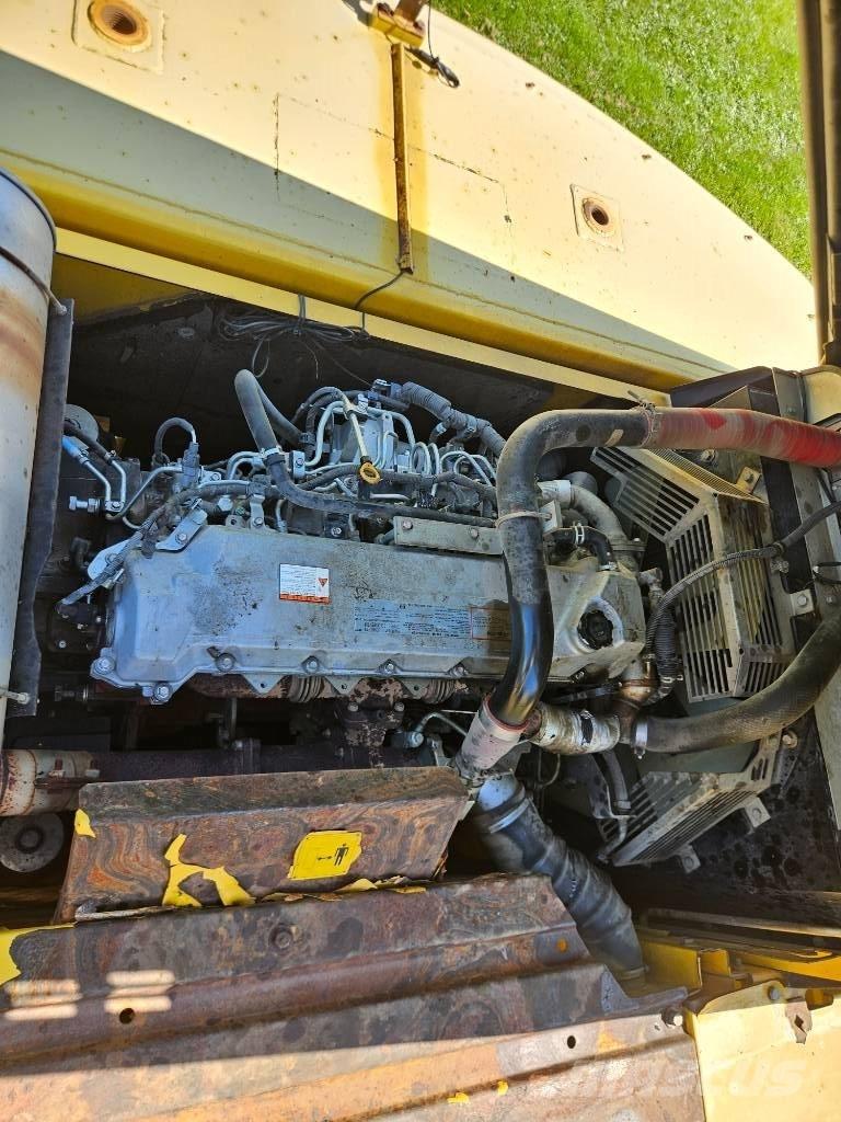 New Holland E 385 B Koparki gąsienicowe