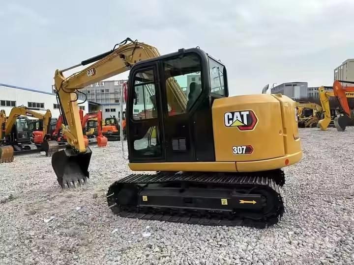 CAT 307 Koparki gąsienicowe