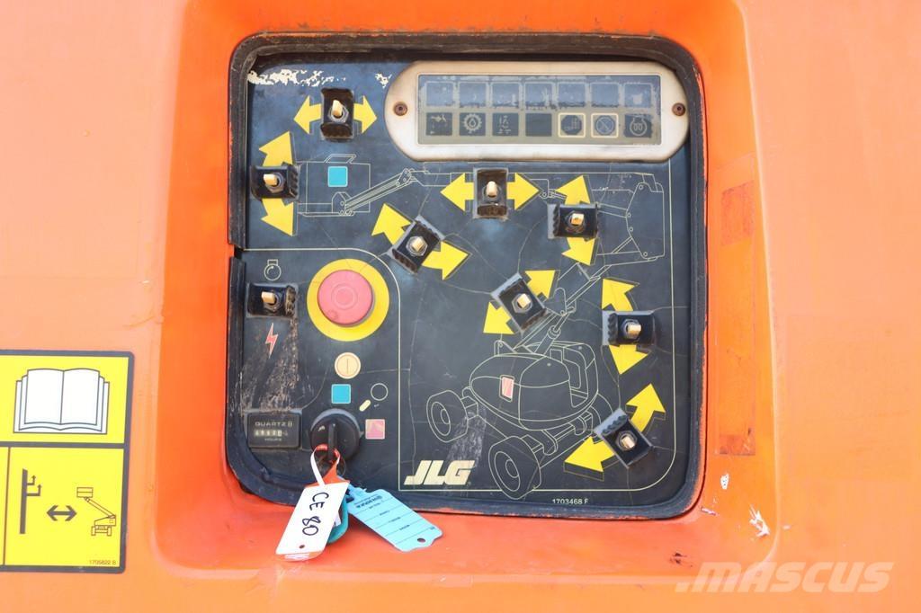 JLG 800AJ Podnośniki przegubowe