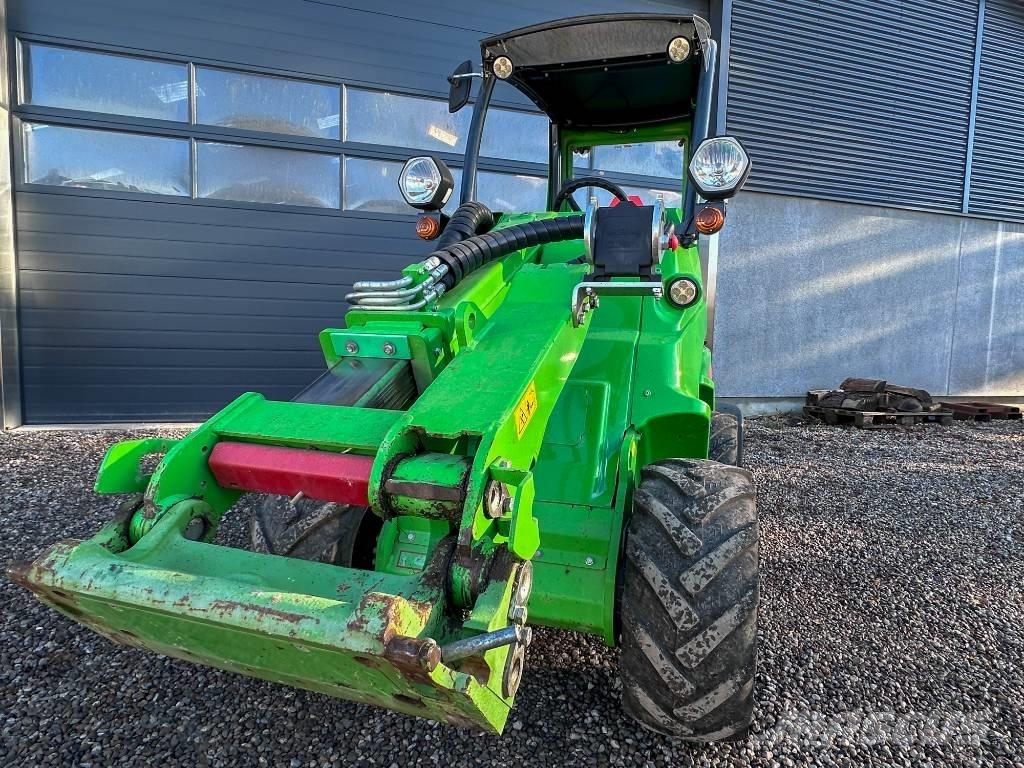 Avant 528 Ładowarki wielofunkcyjne