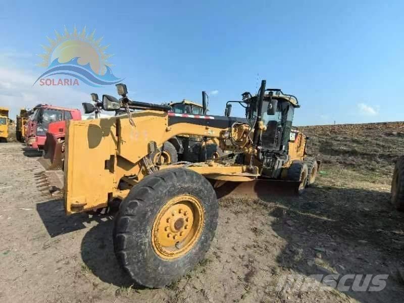 CAT 140 M Równiarki