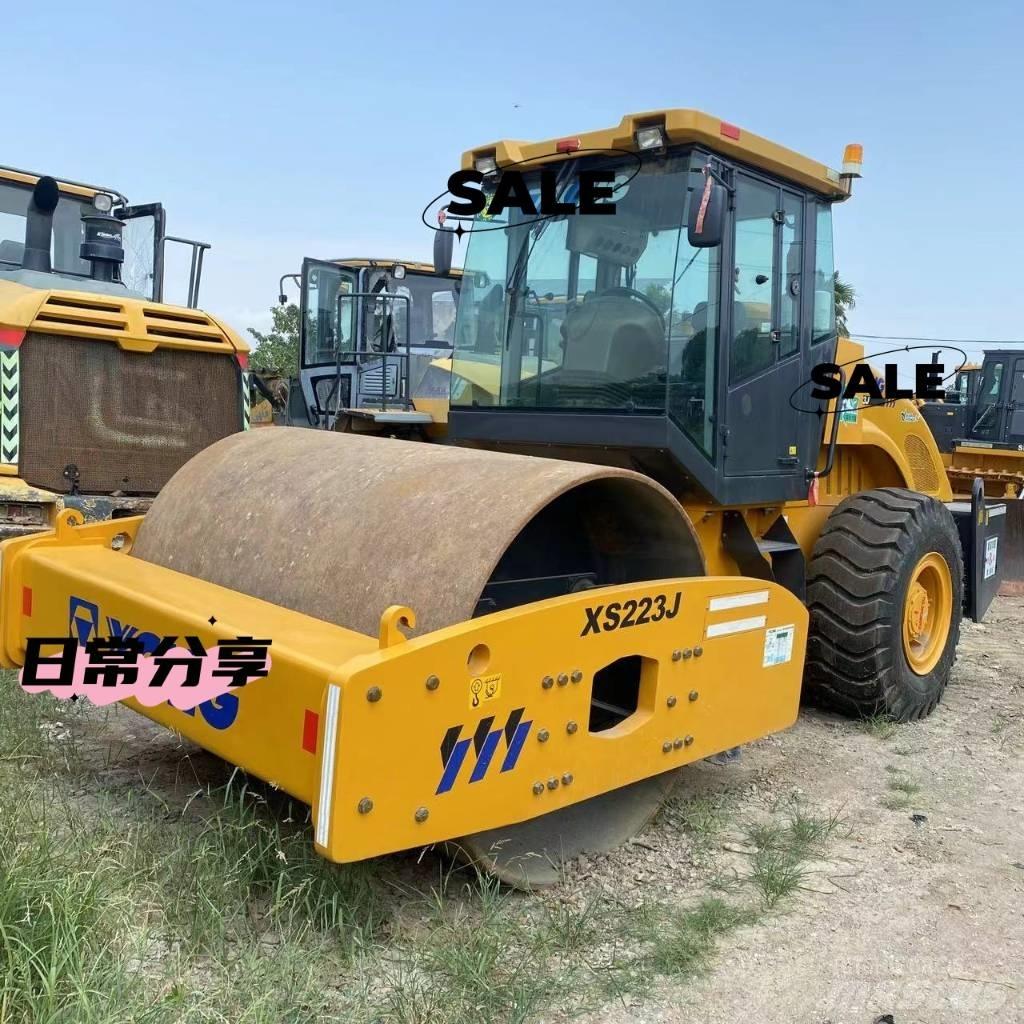 XCMG XS 223 J Walce jednobębnowe