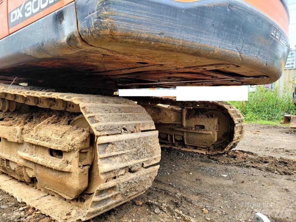 Doosan DX 300 LCA Koparki gąsienicowe